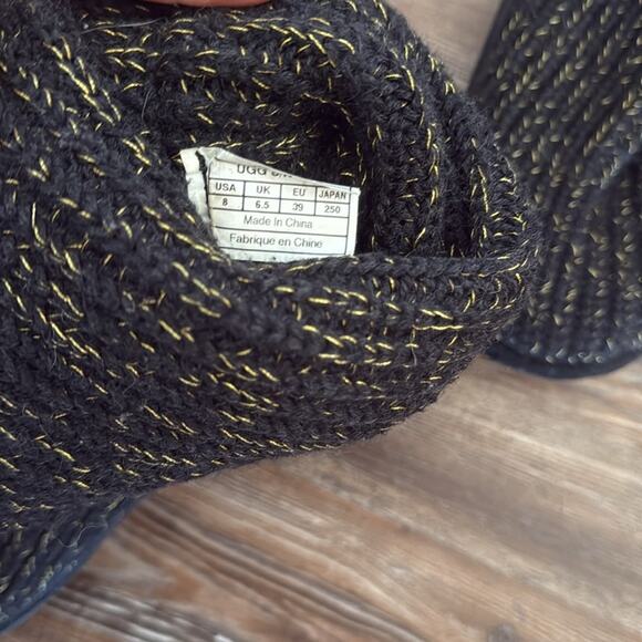UGG cardy crochet fold over black metallic gold size 8 women’s - Picture 10 of 10
